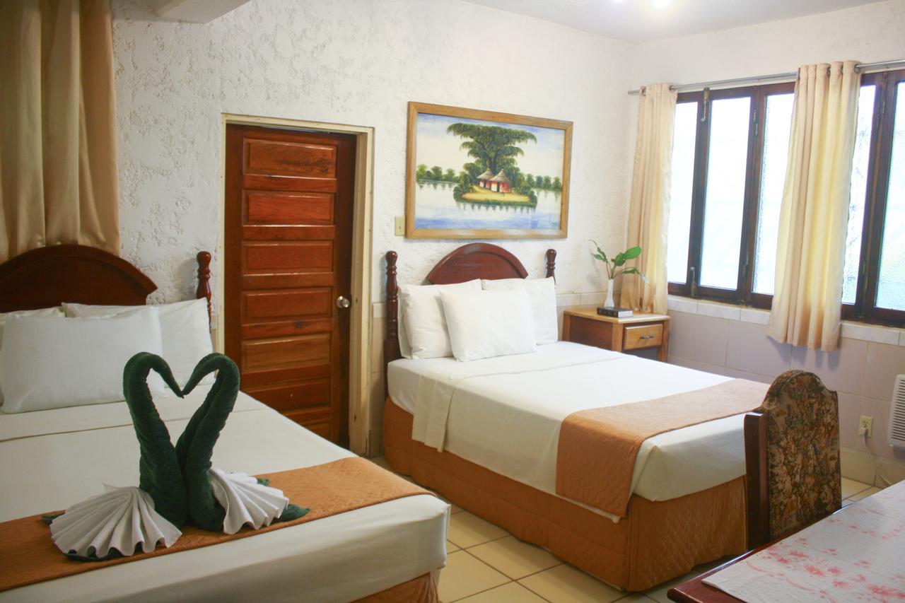 קורוזאל Hotel Maya מראה חיצוני תמונה