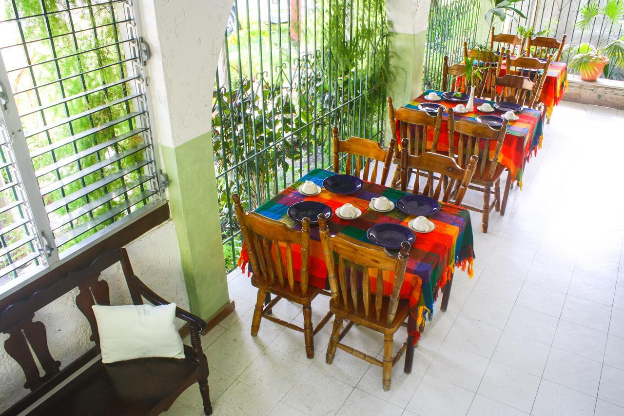 קורוזאל Hotel Maya מראה חיצוני תמונה